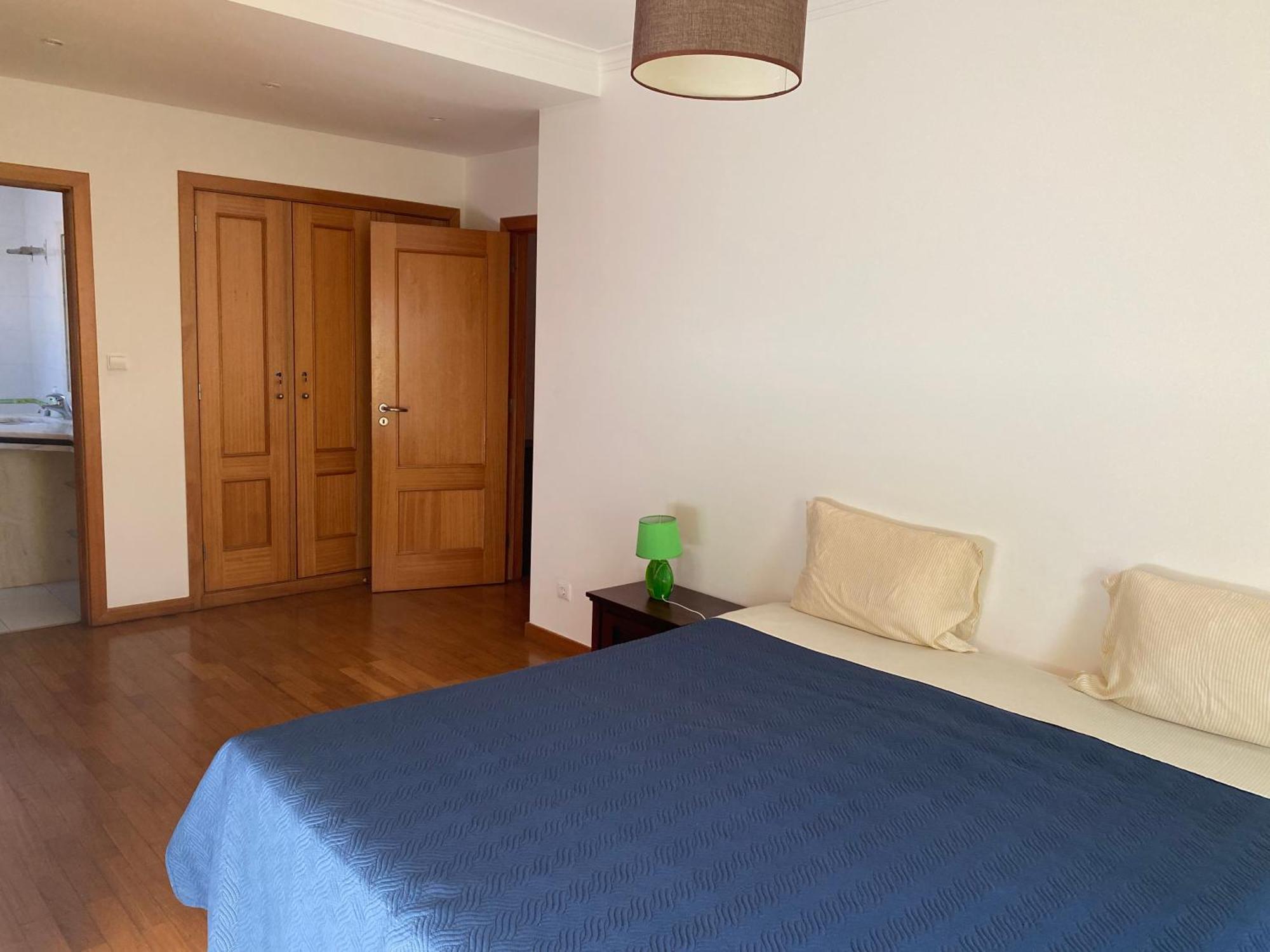 Apartamento novo muito confortável com vista Rio Algés Exterior foto