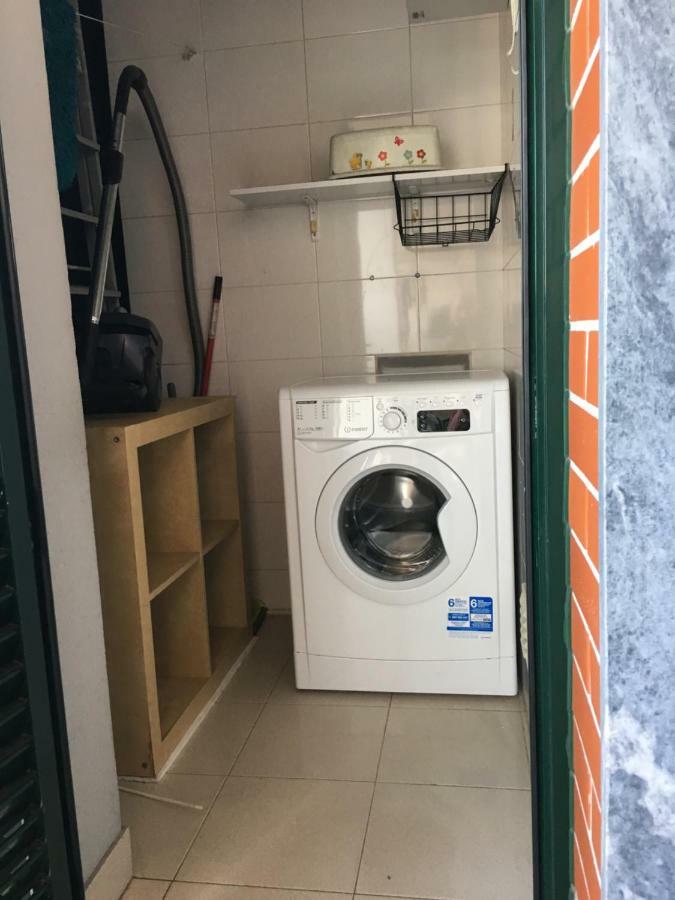 Apartamento novo muito confortável com vista Rio Algés Exterior foto